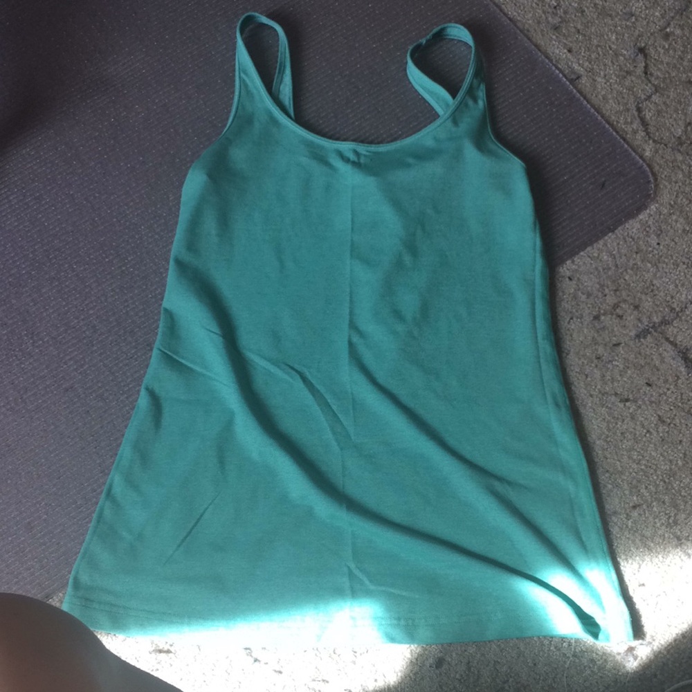 Lululemon Heathered Menthol Daily Tank Sz 6/8 EUC